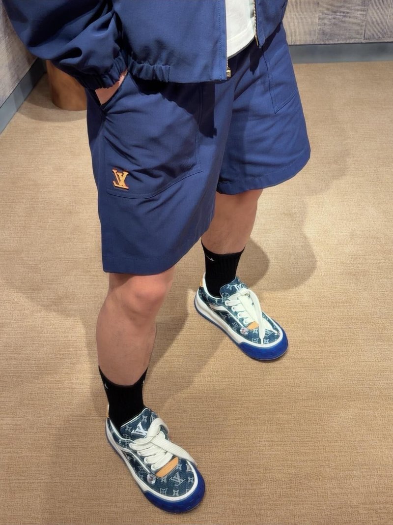 Jordan Air Jordan 1 Low White Navy Blue view