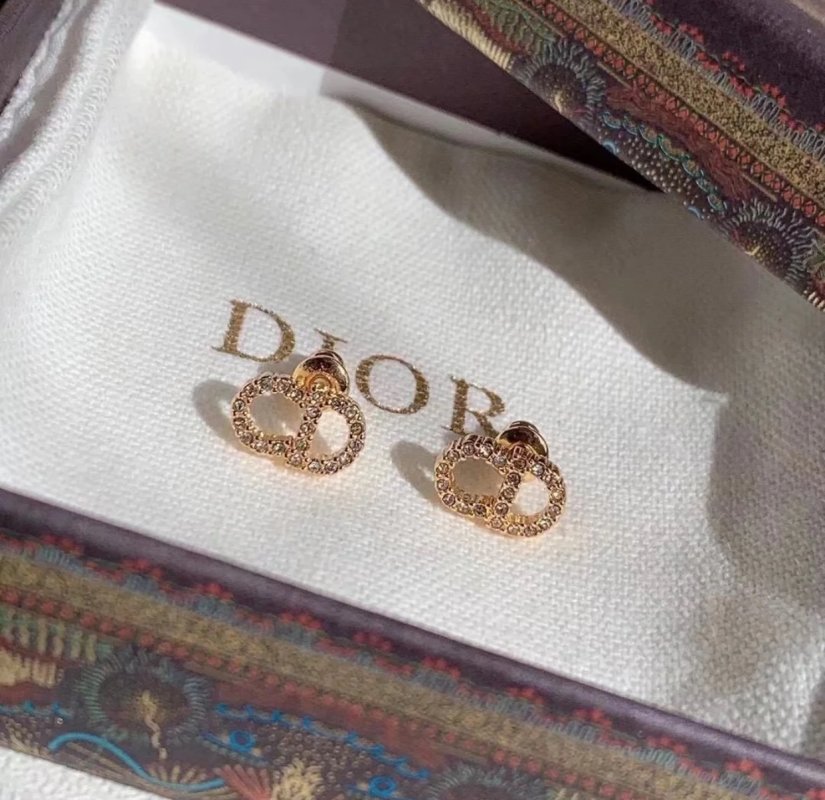 Dior Pearl Stud Earrings Gold Classic Simple Design view