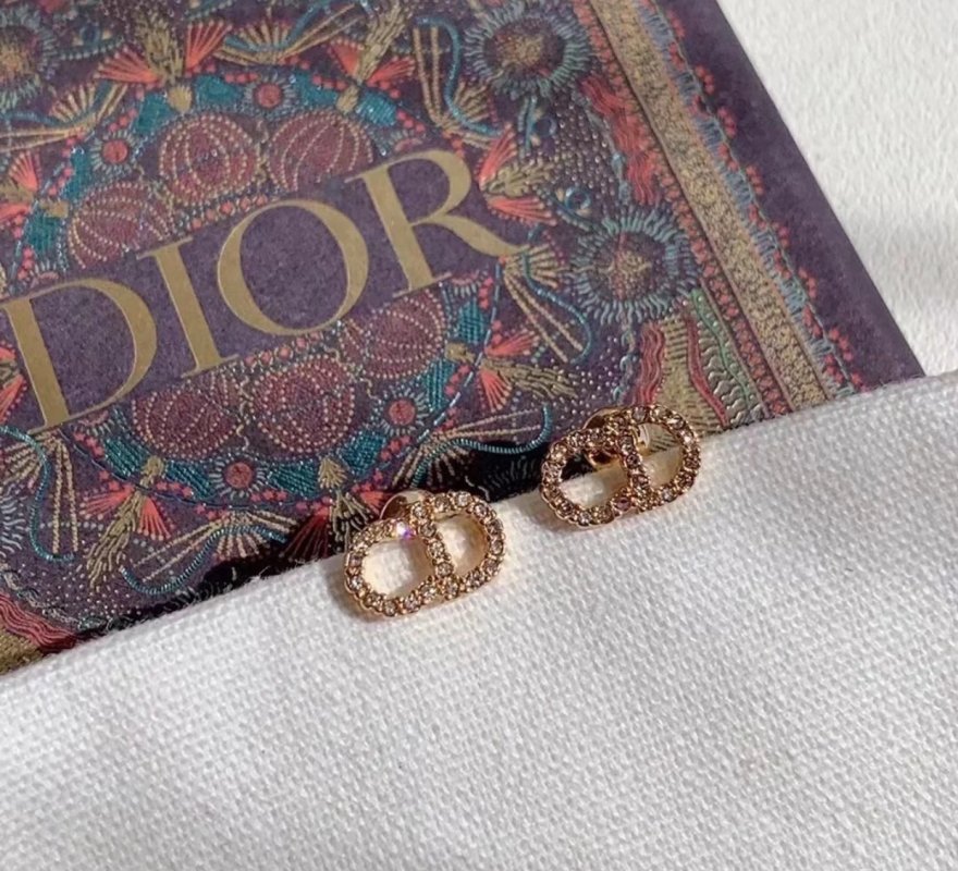 Dior Pearl Stud Earrings Gold Classic Simple Design view