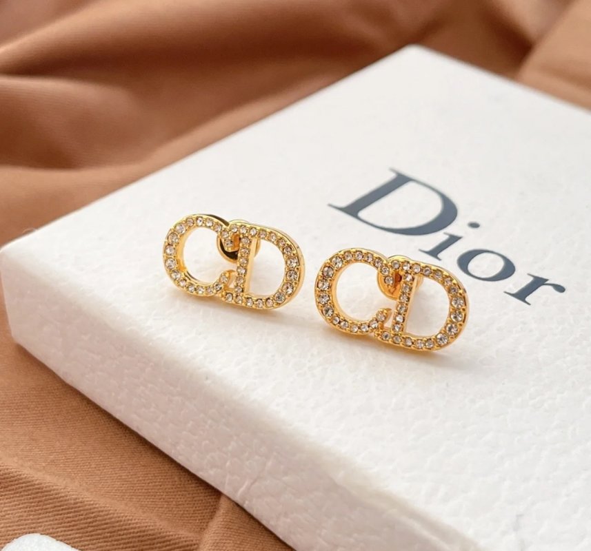 Dior Pearl Stud Earrings Gold Classic Simple Design view