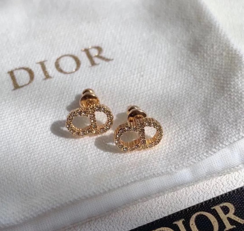 Dior Pearl Stud Earrings Gold Classic Simple Design view