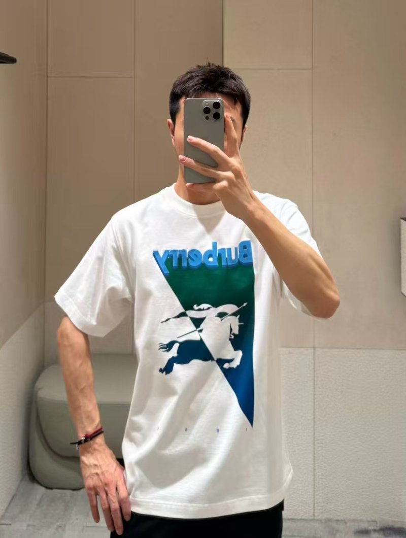 Burberry 26SS Equestrian Knight Short Sleeve T-Shirt White view