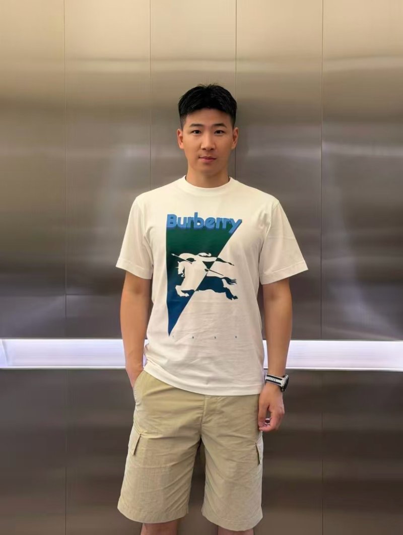 Burberry 26SS Equestrian Knight Short Sleeve T-Shirt White view