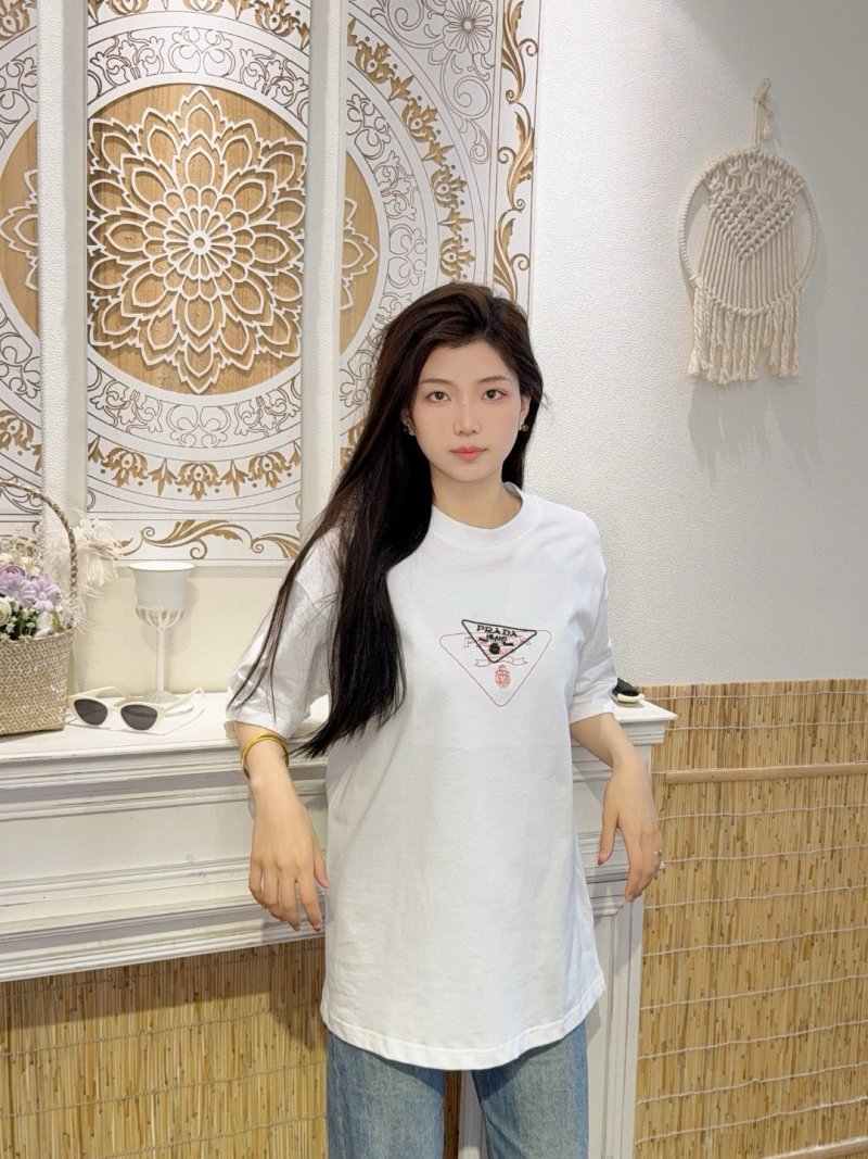 Nike Sportswear White Graphic T-Shirt UA Replica view