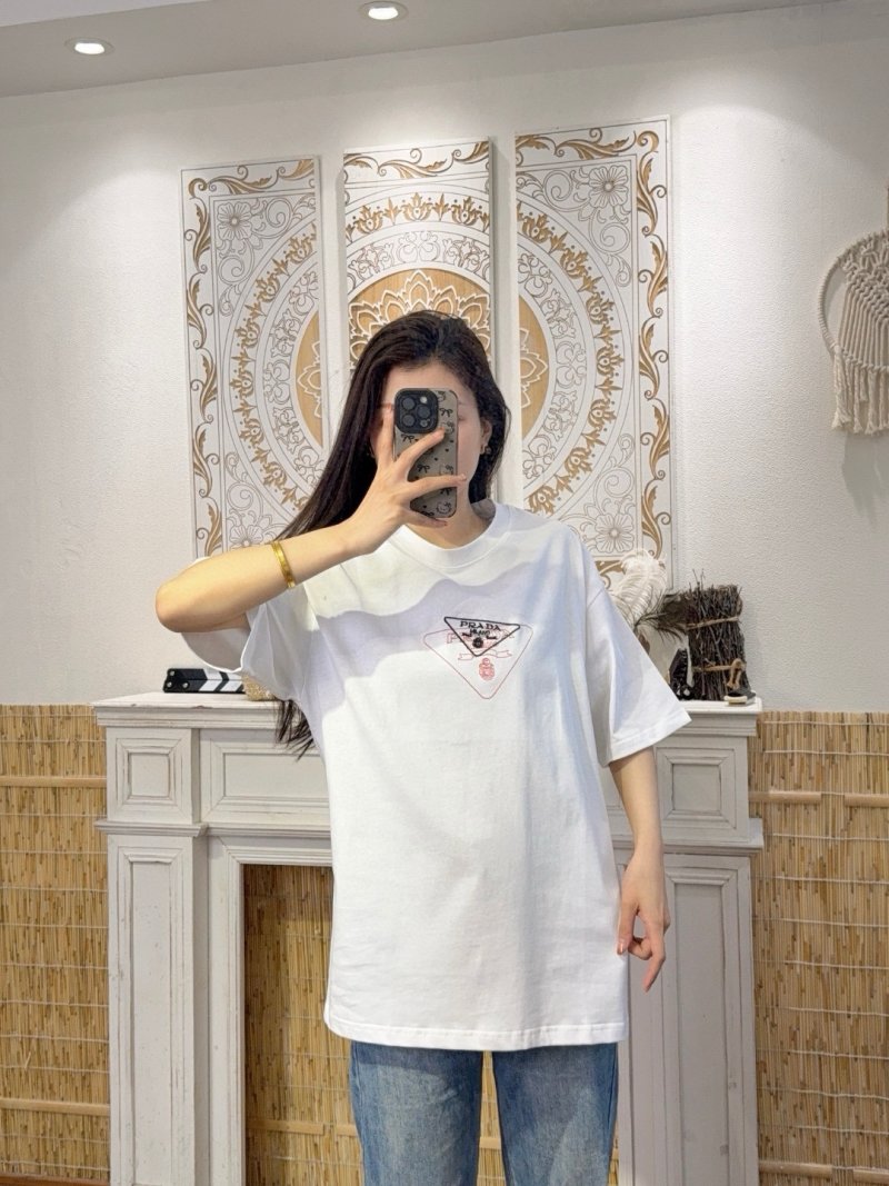 Nike Sportswear White Graphic T-Shirt UA Replica view