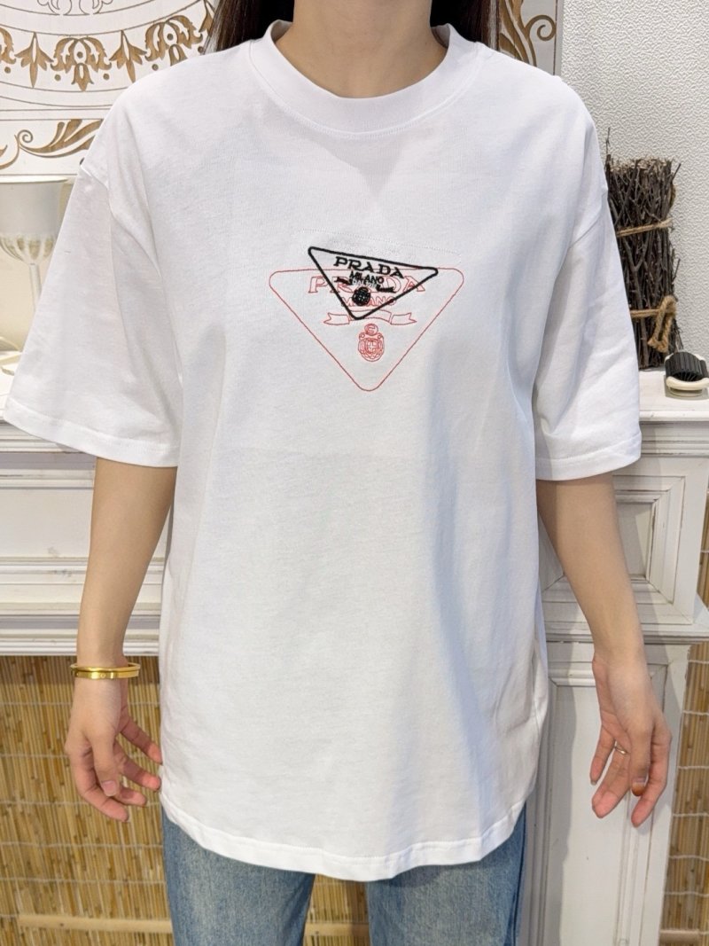 Nike Sportswear White Graphic T-Shirt UA Replica view