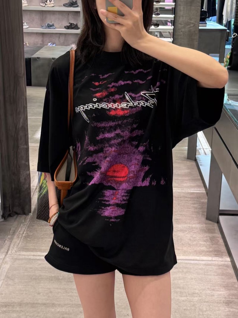 Black Purple Sunset Graphic T-Shirt Vintage Style view