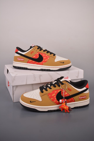 Nike Dunk Low Supreme Navy Gold Red UA Replica view 4