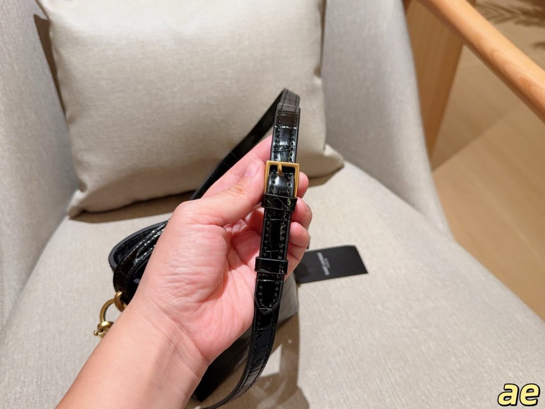 YSL LE 37 Croc Embossed Black Bucket Bag UA Replica view