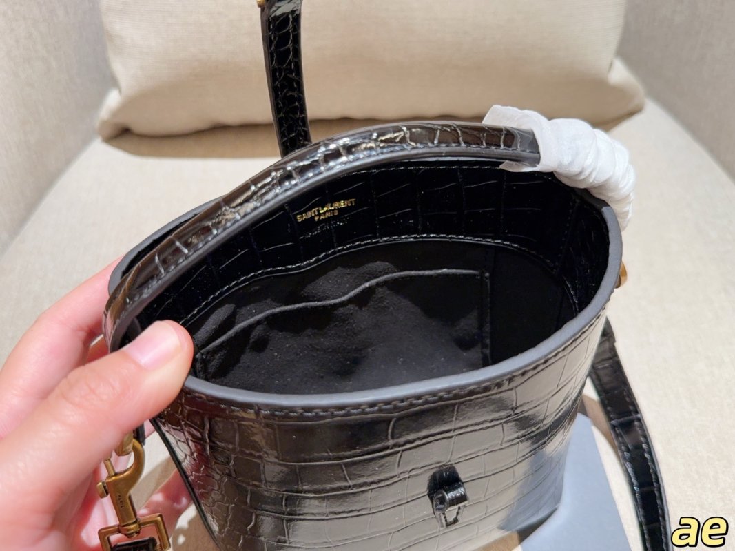 YSL LE 37 Croc Embossed Black Bucket Bag UA Replica view