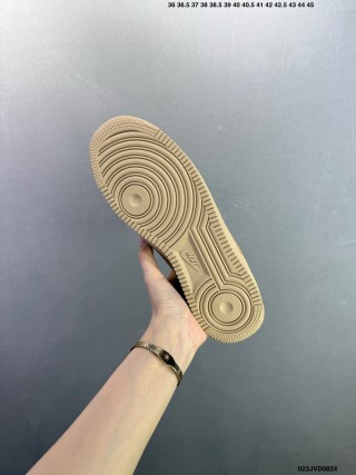 Nike Air Force 1 '07 Low Yellow Wheat view 9