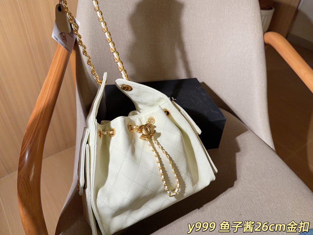 Chanel 25C Caviar Hobo Bucket Bag Cream Rep view