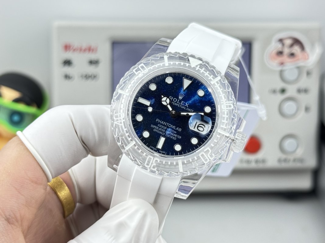 Rolex Submariner Crystal PMMA Ice Blue Replica Watch 40mm view