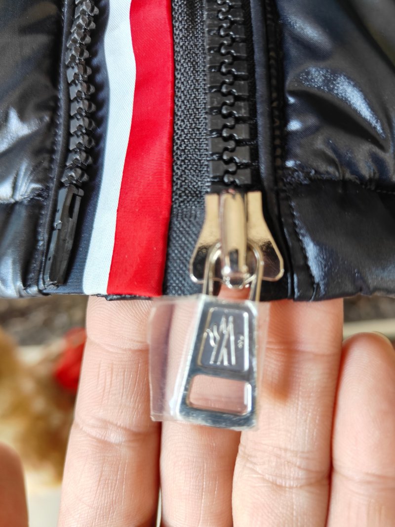Moncler Maya 1:1 UA Replica Black White Puffer Jacket view