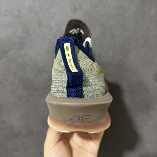 Nike Zoom VaporFly Next% 2 Prototype Running Shoe view 5