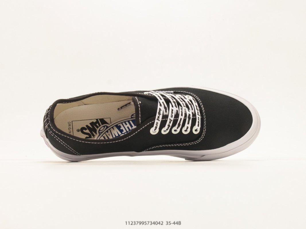 Vans Vault OG original-style LX Black White Checkerboard view