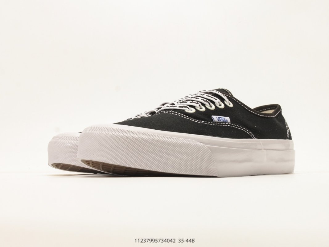 Vans Vault OG original-style LX Black White Checkerboard view
