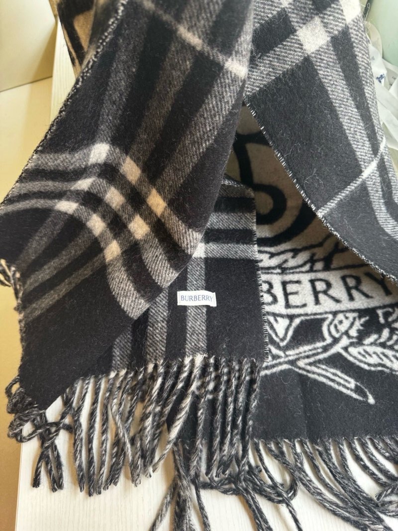 Burberry Reversible Storm Knight Cashmere Scarf Navy view