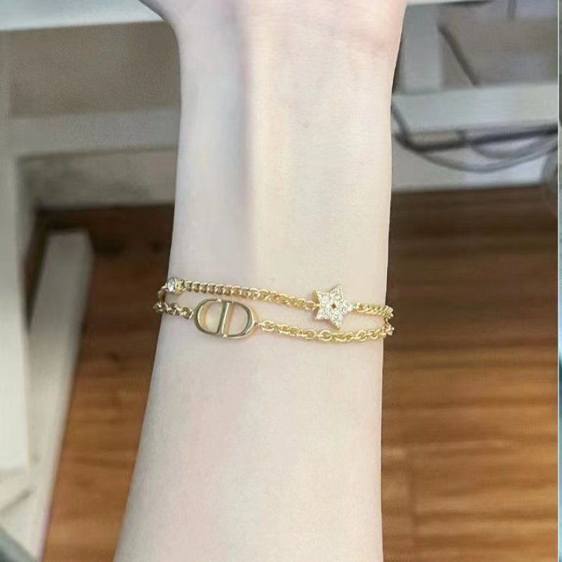Dior CD Letter Double Layer Star Chain Bracelet Gold view