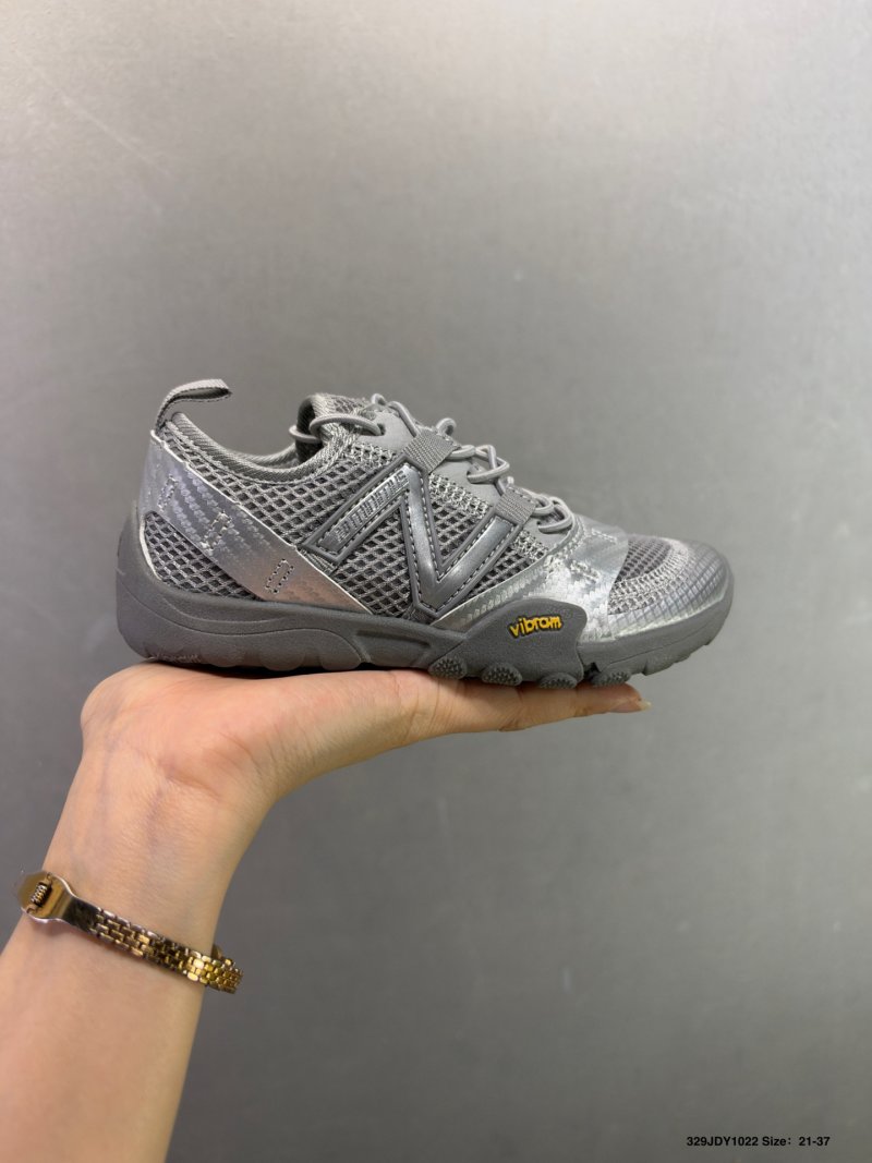 New Balance MT10 x Issey Miyake Grey Replica Sneaker view