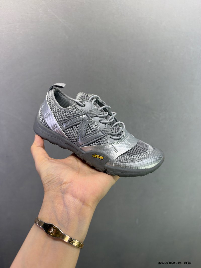 New Balance MT10 x Issey Miyake Grey Replica Sneaker view