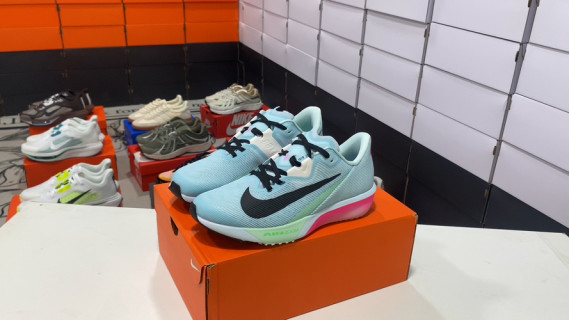 Nike Air Zoom Rival Fly 4 Mint Green Neon Yellow Running Shoe