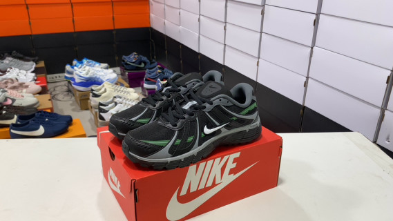 Nike Pegasus 25 Black Grey Green Running Shoe