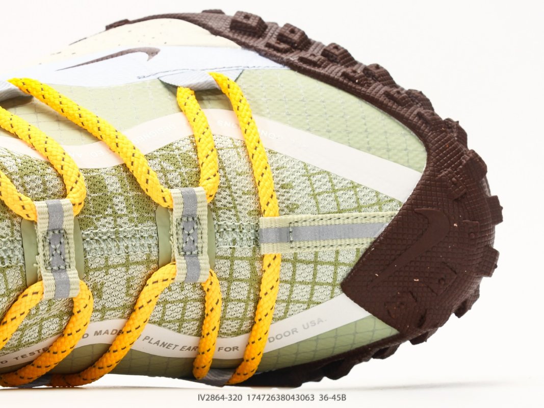 Nike ACG Mountain Fly Low GTX Pale Ivory Yellow Brown view