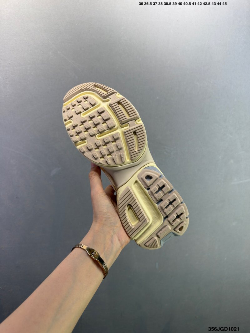 Nike V2K Runtekk Cream Vintage Low-Top Running Shoe view