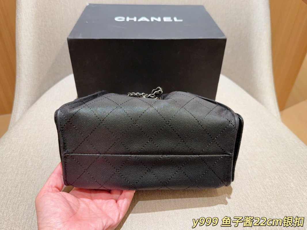 Chanel 25C Mini Caviar Caviar Leather Bucket Hobo Bag Black view