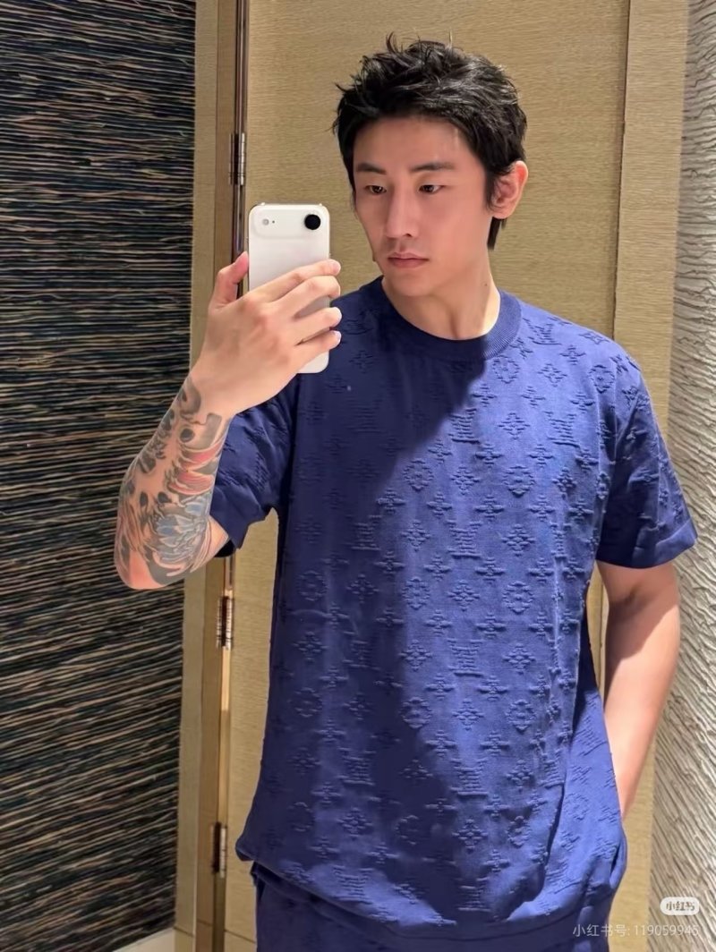 Louis Vuitton Monogram Jacquard Knit T-Shirt Navy view