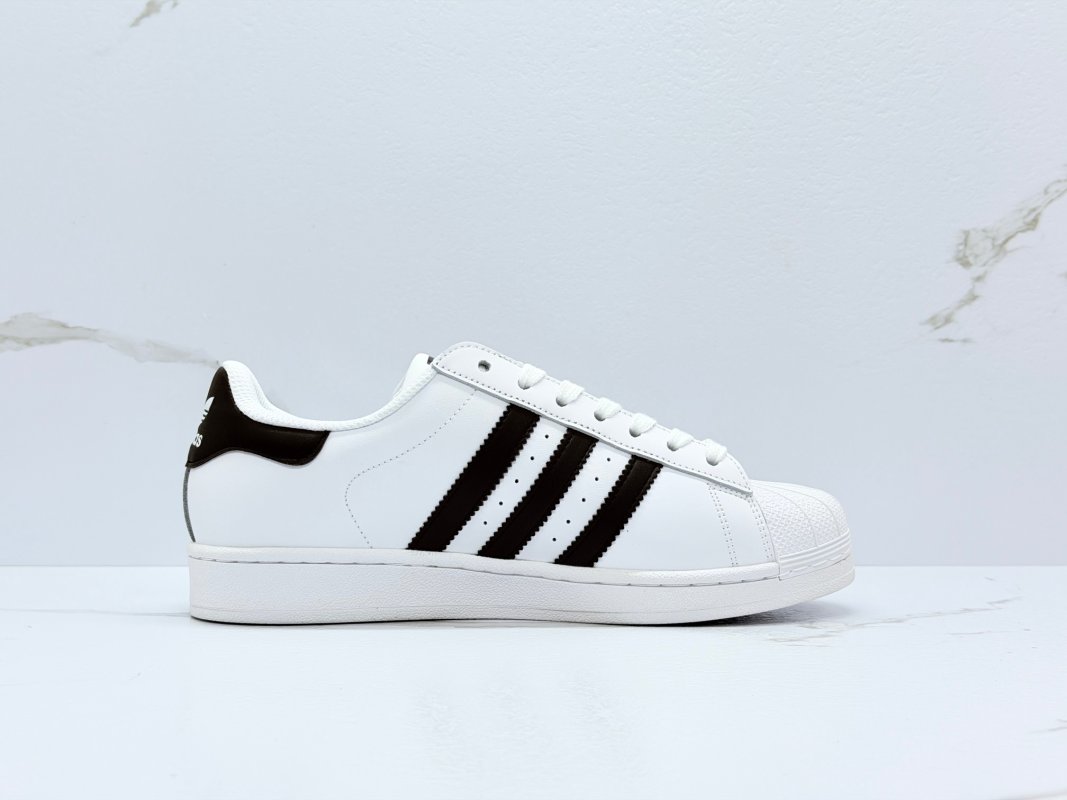 Adidas Superstar Shell Toe White Black Low-Top Sneaker view