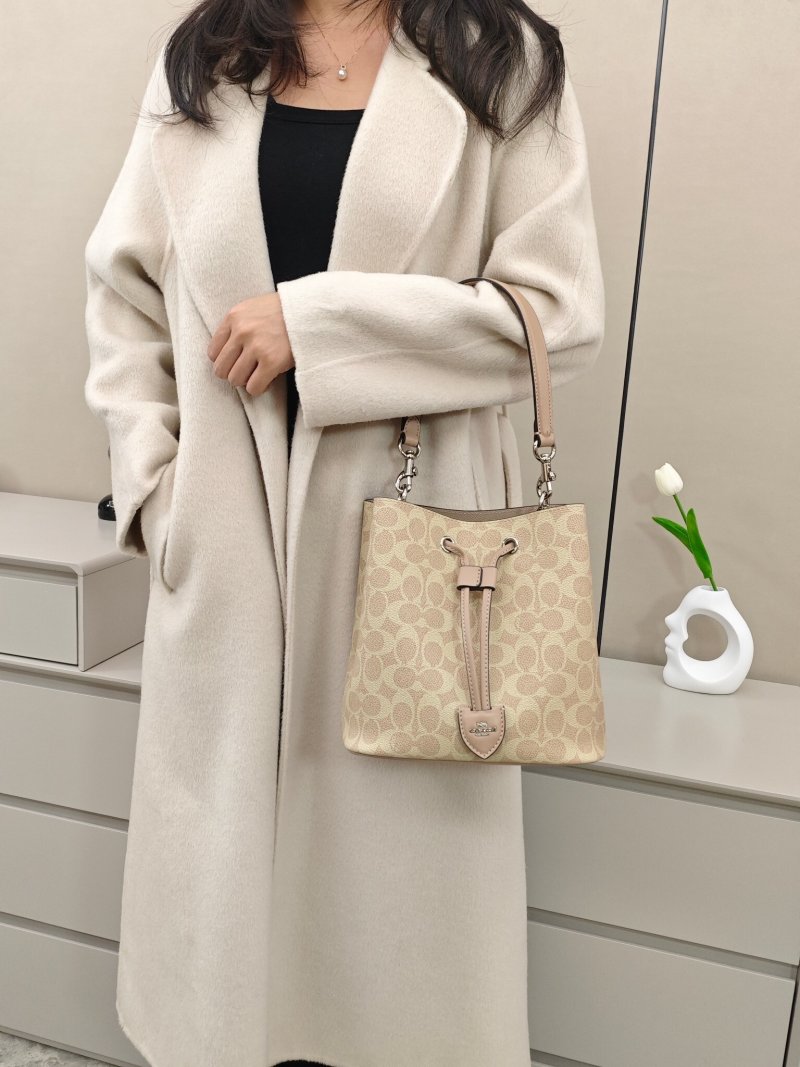 Dior Lady Dior Quilted Black Handbag UA Replica view