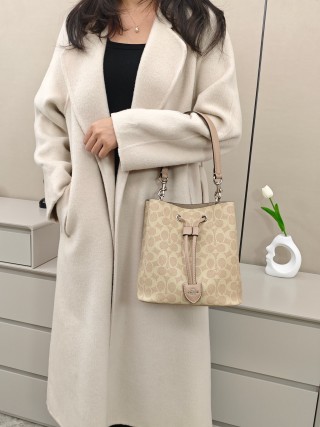 Dior Lady Dior Quilted Black Handbag UA Replica view 3