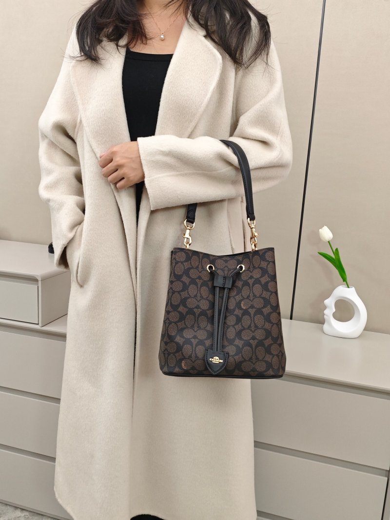Dior Lady Dior Quilted Black Handbag UA Replica view