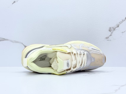 Nike Wmns V2K Runtekk Low Sail Light Khaki Light Smoke Grey view 3