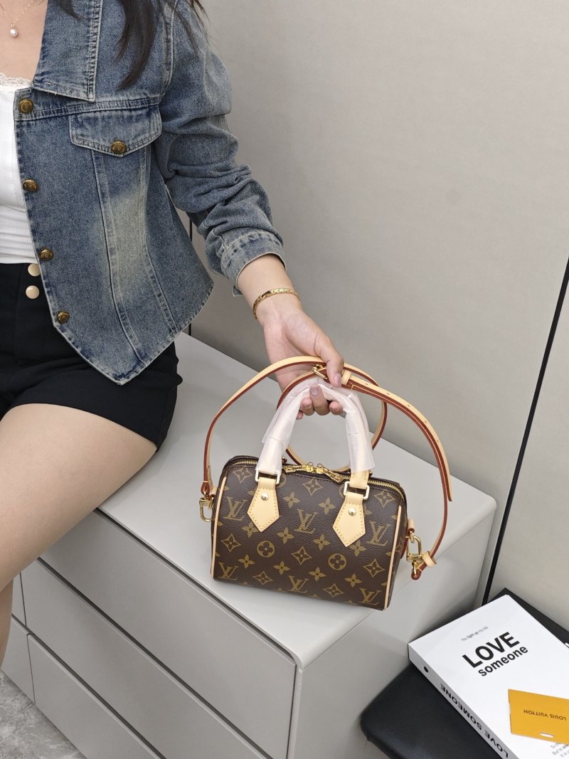 Louis Vuitton Speedy 20 Monogram Canvas Handbag UA Replica view