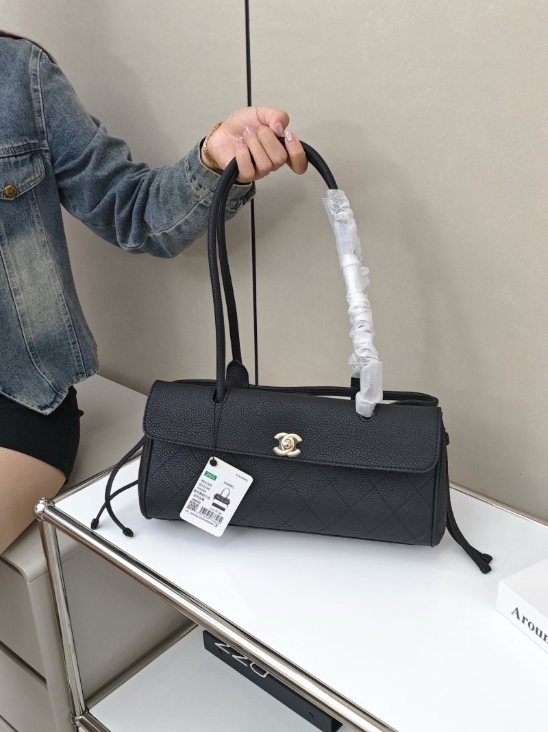 Chanel Kelly-Inspired Black Underarm Bag UA Replica view