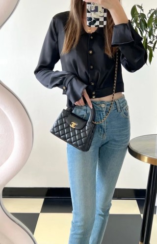 Louis Vuitton Speedy Monogram Canvas Shoulder Bag view 4