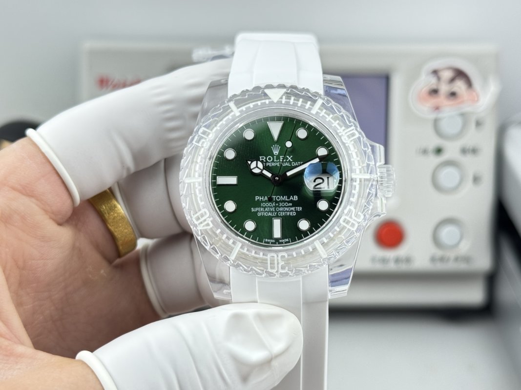 Rolex Submariner Crystal Ice White Green Dial Replica Watch 40mm view