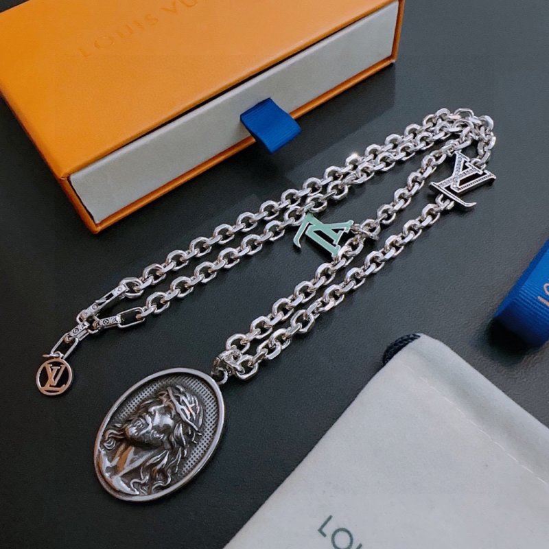 Louis Vuitton LV Logo Silver Chain Necklace - Vintage Punk Style