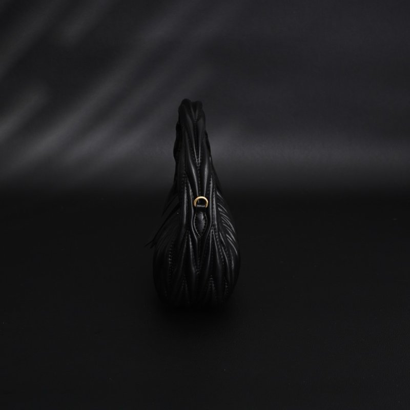 Miu Miu Wander Hobo Bag Black Quilted Replica view