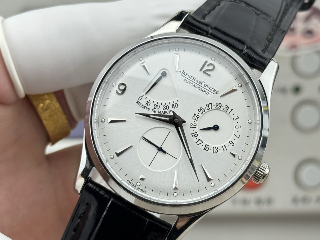 Jaeger-LeCoultre Master Ultra Thin Reserve de Marche 39mm Silver Dial Replica view