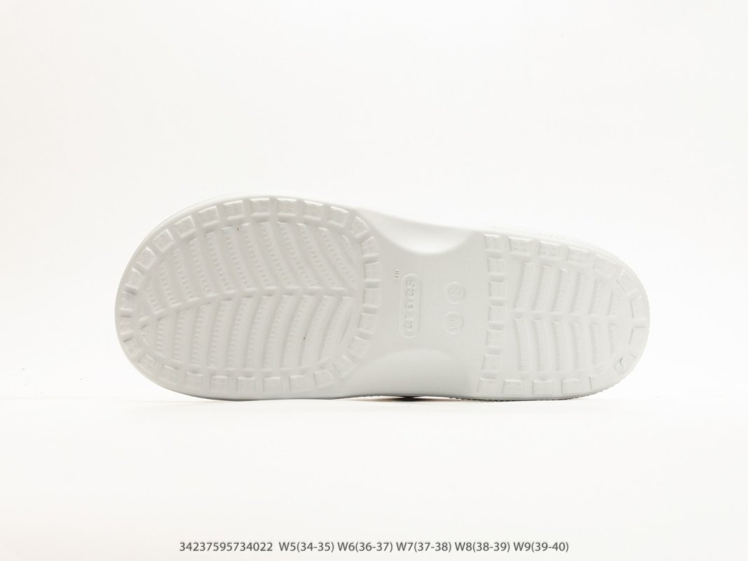 Crocs Classic Clog Sandal Cloud White Blue view