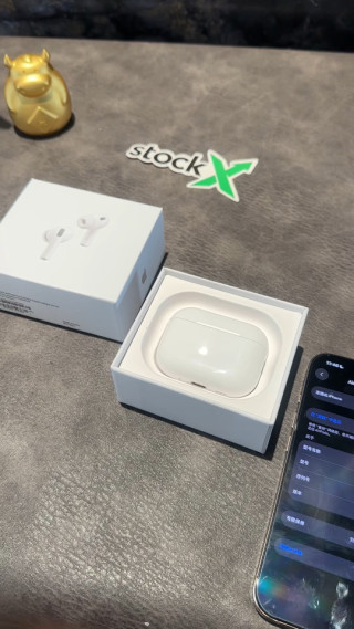 Apple AirPods Pro 3 Green UA Replica Earbuds