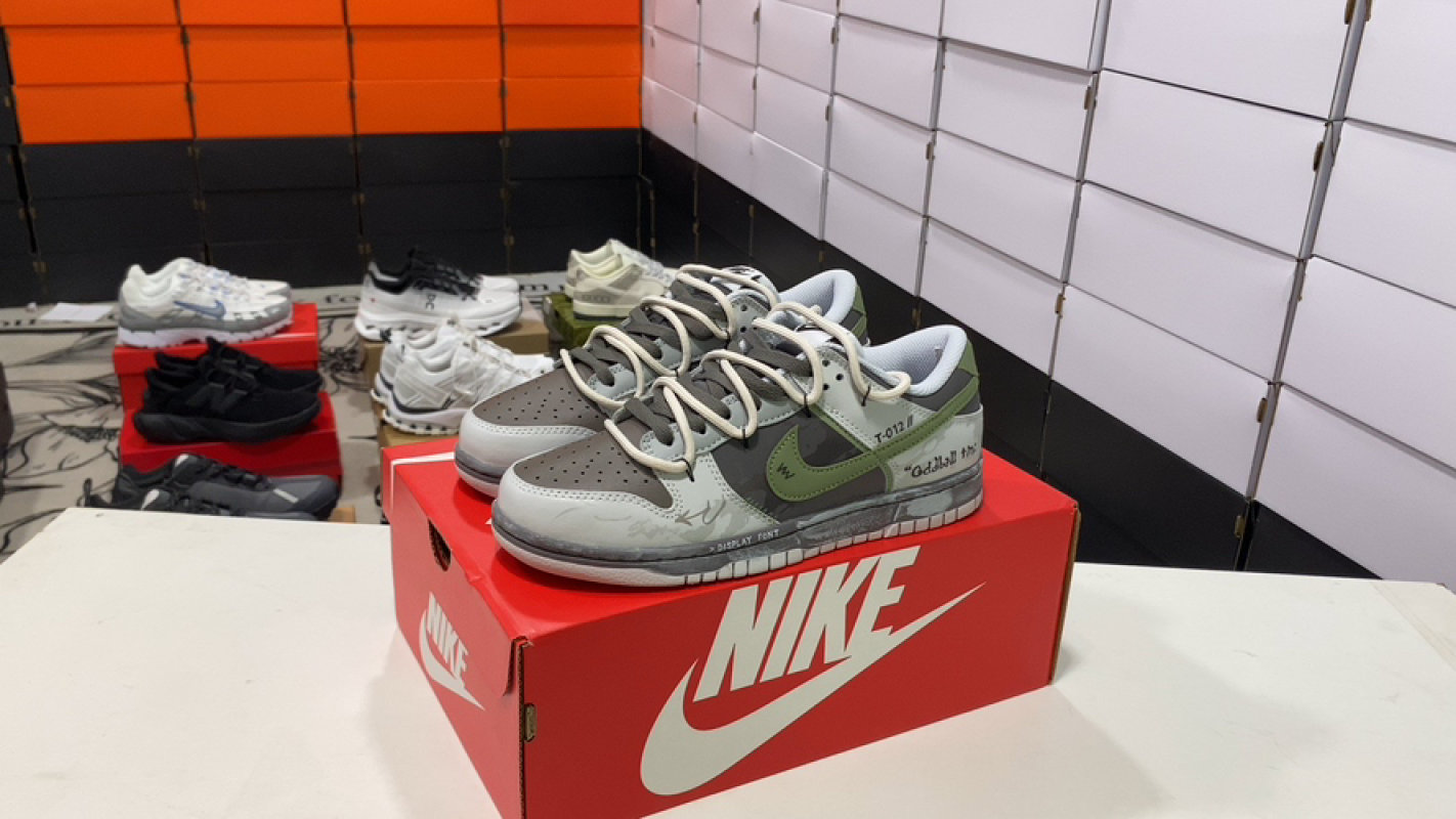Nike Dunk Low Retro Grey Olive White UA Replica Sneaker