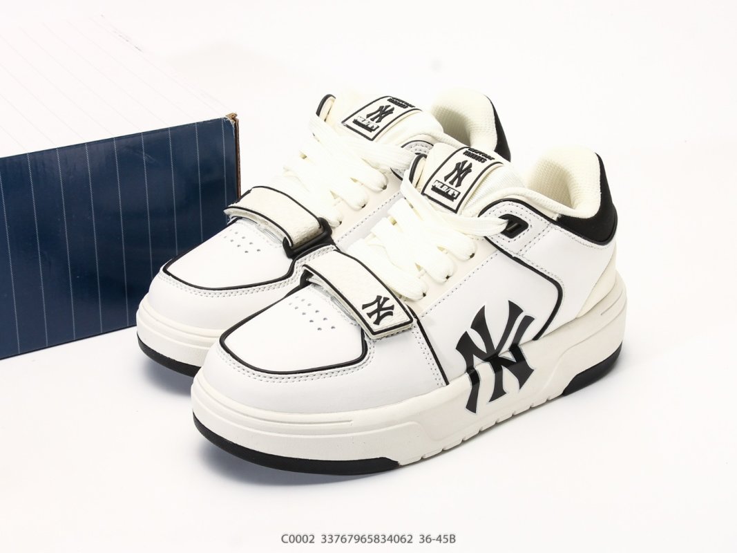 MLB Chunky Liner New York Yankees White Black Low-Top Sneaker view