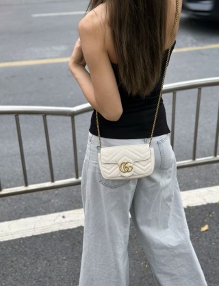 Gucci GG Marmont Black Quilted Shoulder Bag view 3
