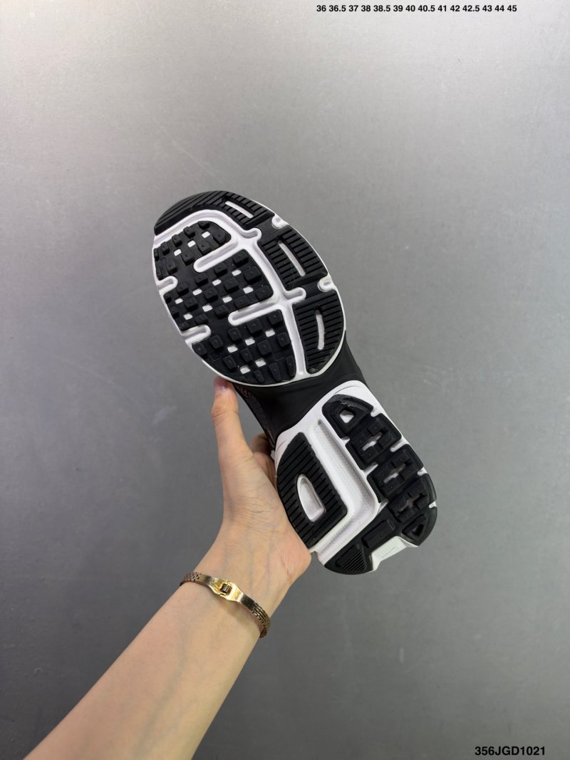 Nike V2K Runtekk Low Black White Vintage Retro Running Shoe view