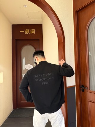 Acne Studios Stockholm 1996 Black Oversized Sweatshirt view 9